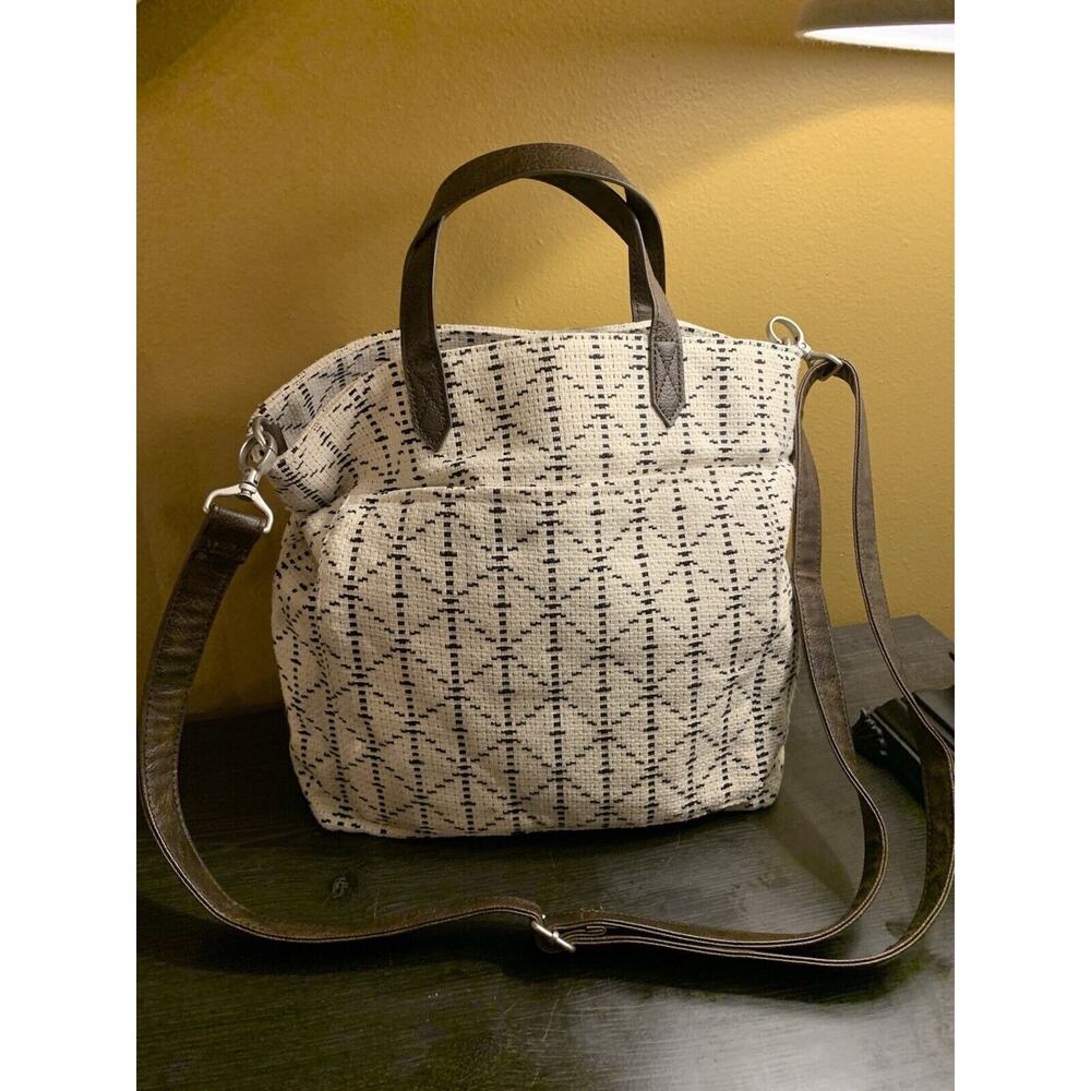 Thirty-One Black and White Shoulder Bag